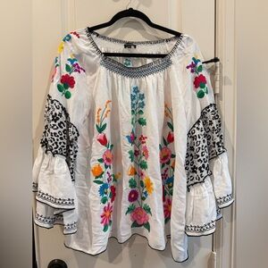 John Mark Floral Embroidered Women's Top (L)